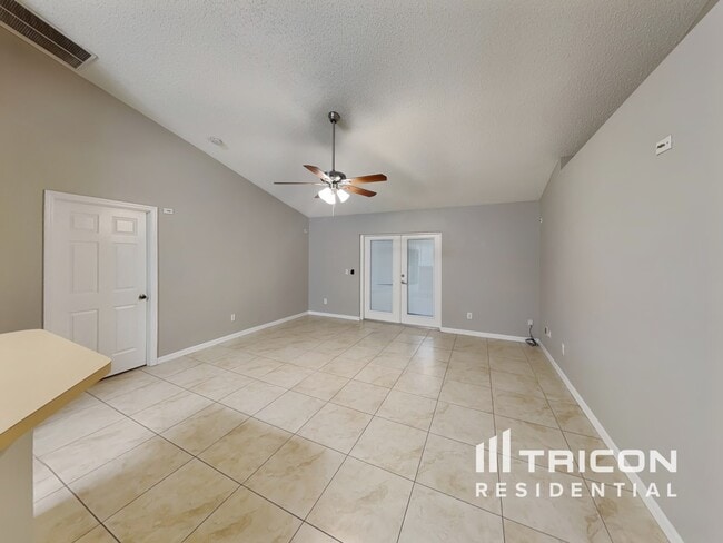 Photo - 335 Heritage Estates Ln