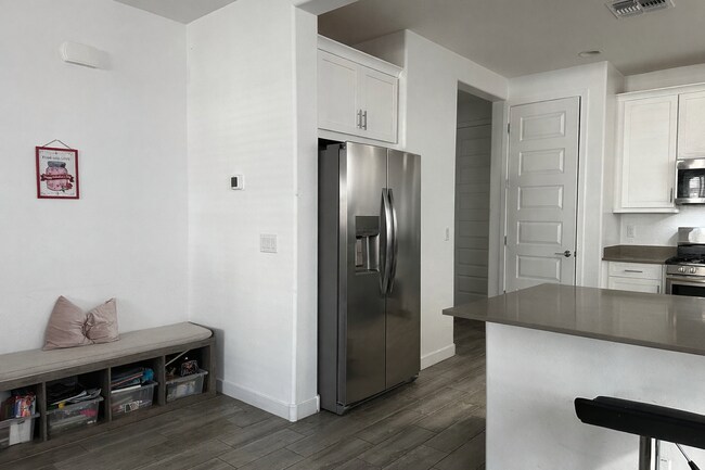 Photo - 3336 S Lotus