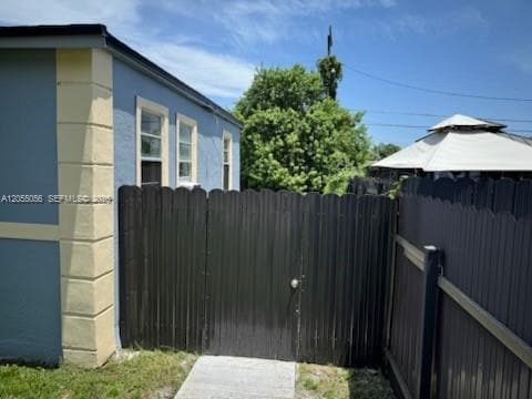 Photo - 863 NW 139th St