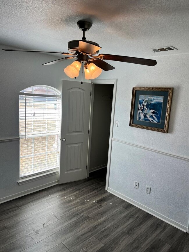 Photo - 1213 Trailboss Dr