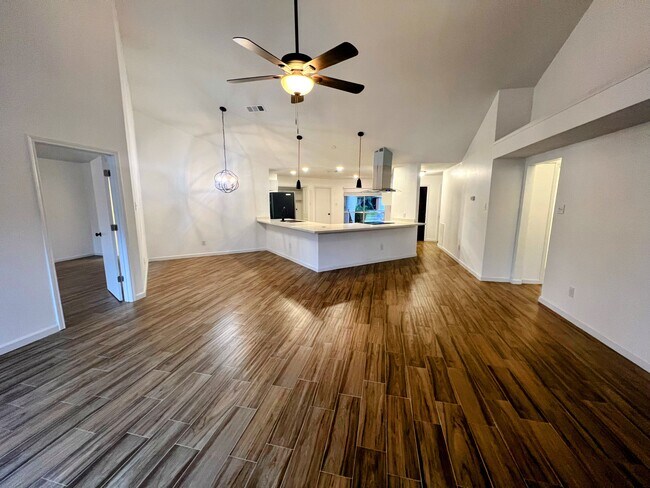 Photo - 4427 Leyland Dr