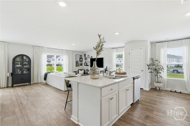 Photo - 27 Cedar Creek Ln