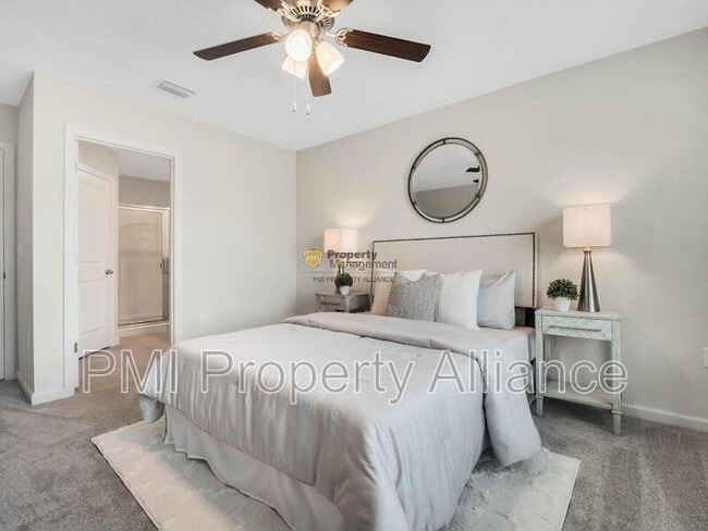 Photo - 2916 Oak Park Way