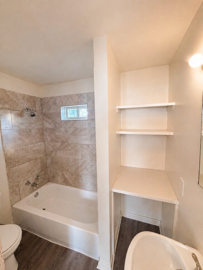 Photo - 300 Delmar Ct Unit 11
