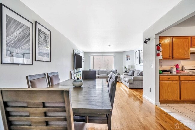 Photo - 125 Elizabeth Ave