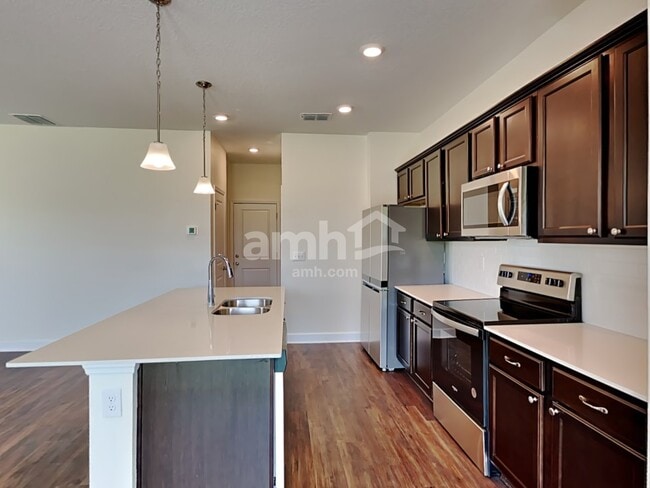 Photo - 2114 Saffron Walden Dr