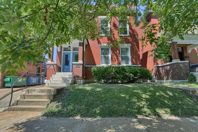 Building Photo - 3543 Wyoming St Unit upper