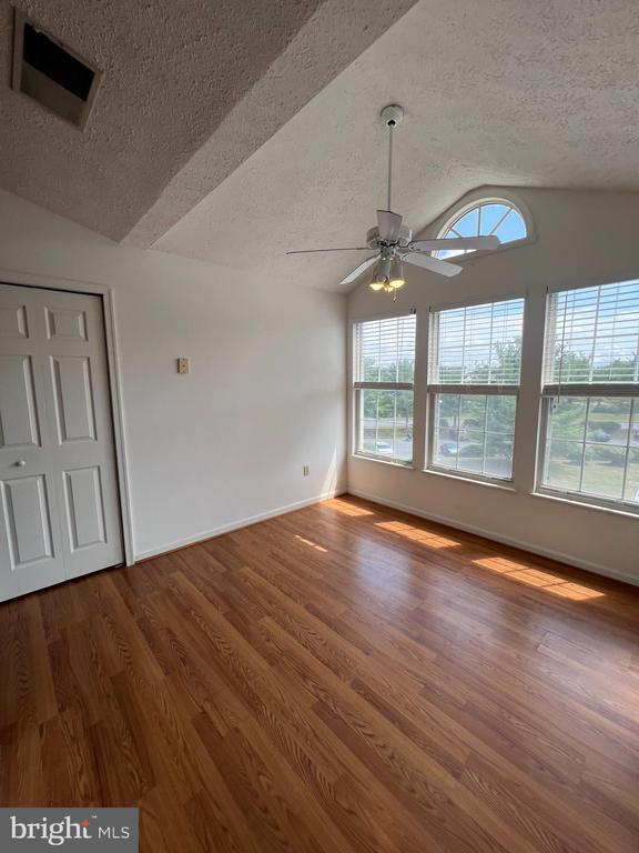 Photo - 5660 Wade Ct Unit M