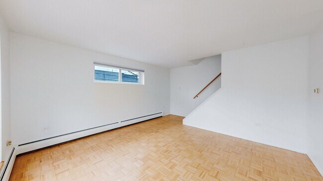 Photo - 1355 N Gaylord St Unidad 1355 Gaylord St #8