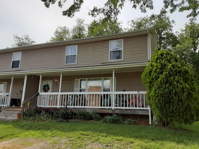 Building Photo - 290 Wakeman Ct NE