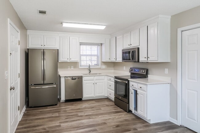 Photo - 2662 Sam Calvin Dr