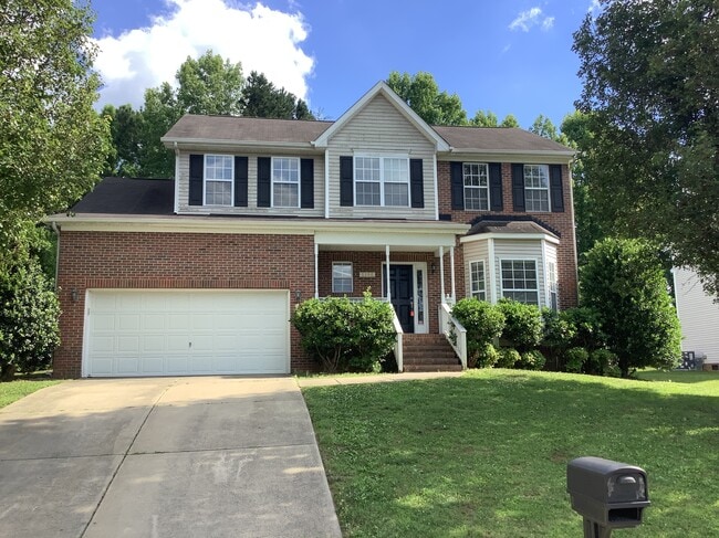 Building Photo - 2106 Forest Edge Dr Rental
