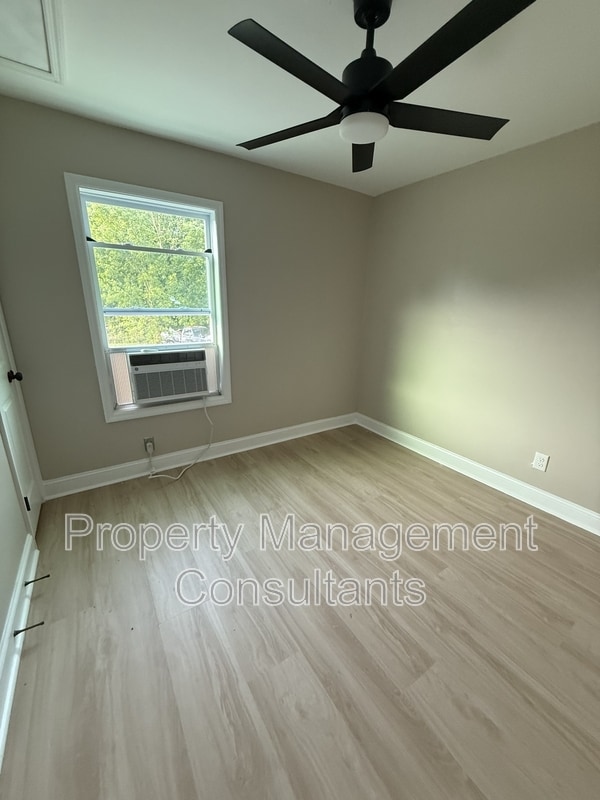 Photo - 789 Little Cove Rd