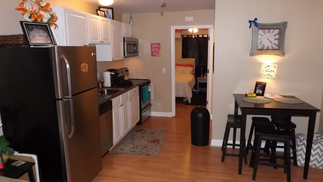 Photo - 85 N High St Unit D-1