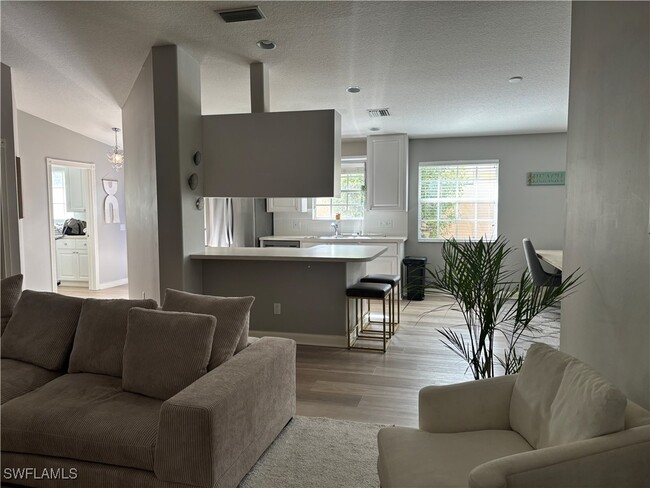 Building Photo - 3238 Barbados Ln