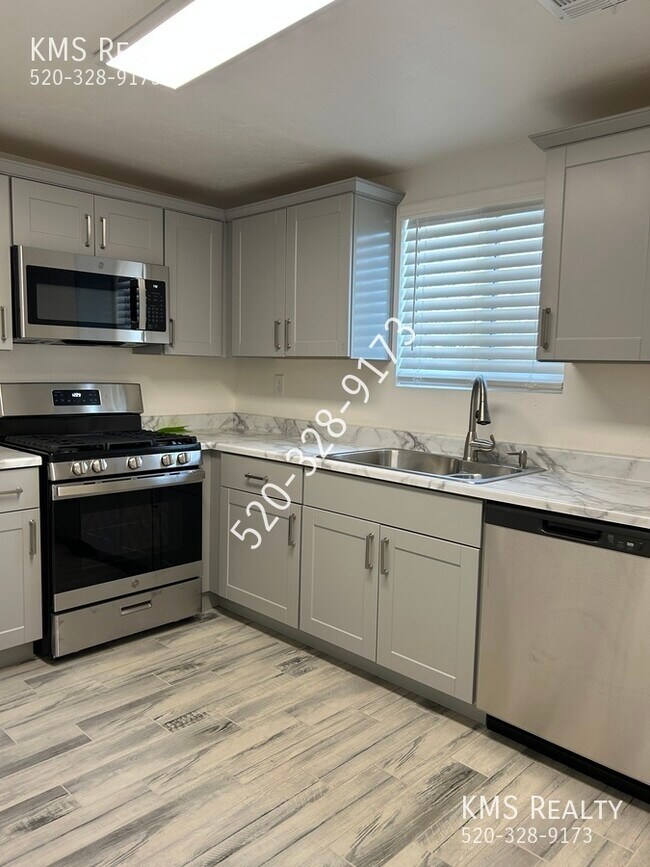 Photo - 1446 N Hualpai Rd