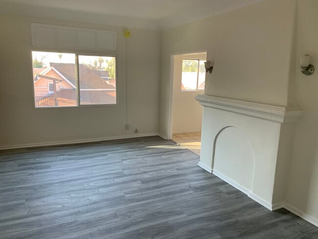 Photo - 621 N Coronado St Unidad 7