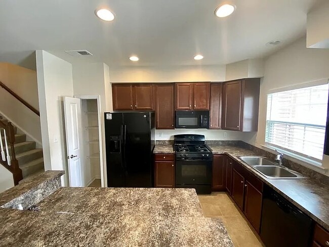 Photo - 8939 Ringview Dr