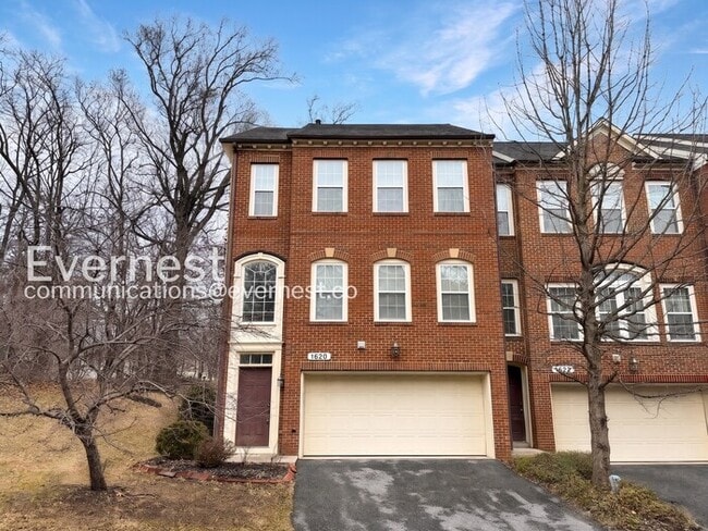 Photo - Spacious Living with Fireplace, Deck & Garage / 3 Bed & 4 Bath / Available Now!