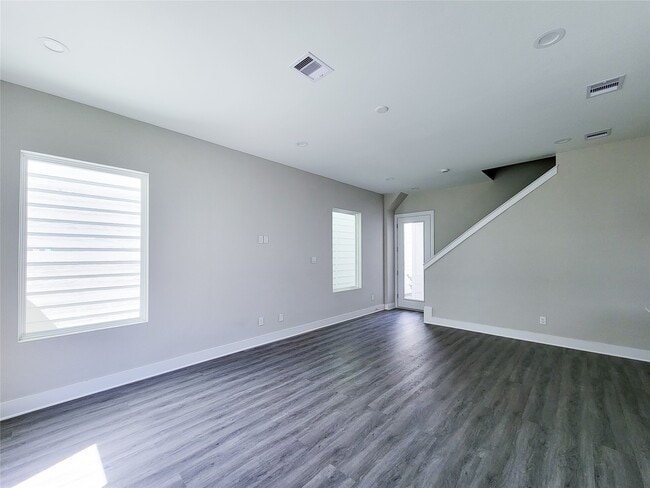 Building Photo - 3210 Bostic St