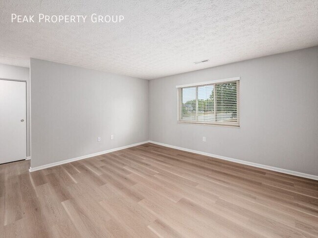 Photo - 7950 Harmill Dr