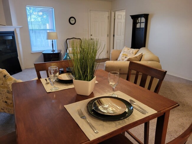 Photo - rs0912 Unit 912-A