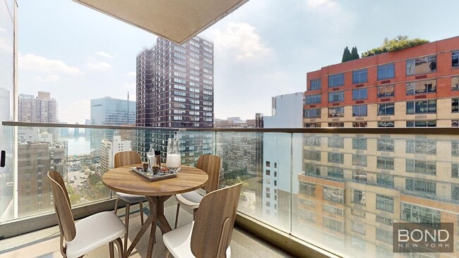 Building Photo - 237 E 34th St Unit 2101 Rental