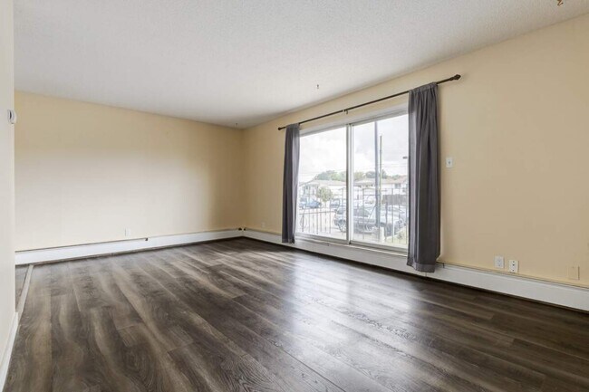 Photo - The Townhouse