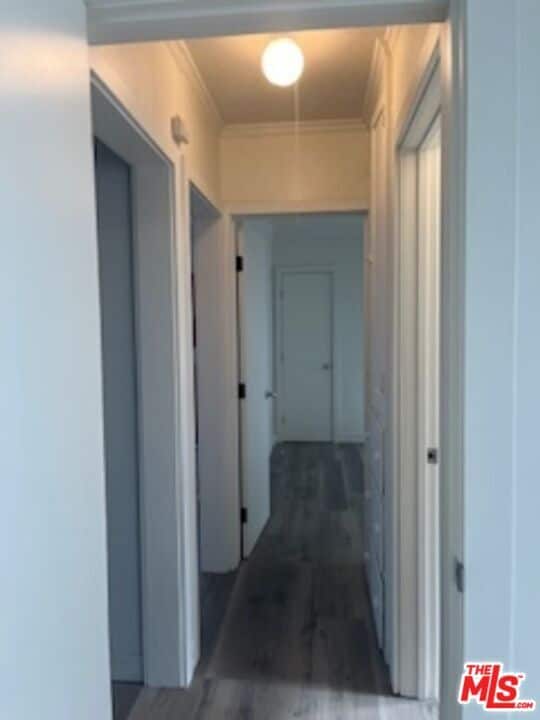 Photo - 5865 Denker Ave