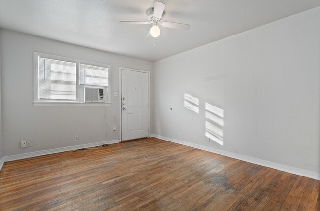 Photo - 1924 26th St Unidad A