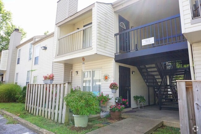 Building Photo - Annies Townhomes- FREE first month