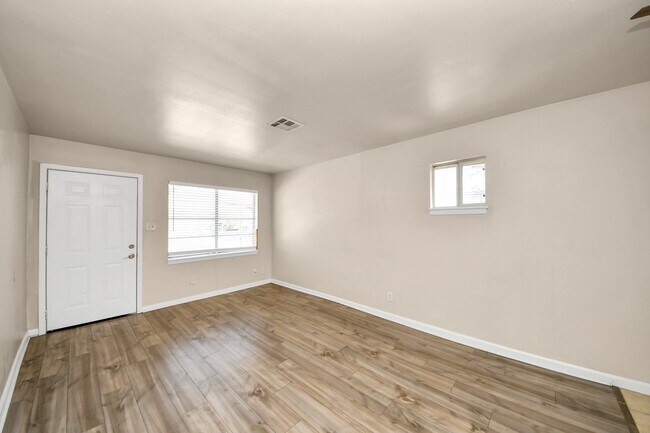 Photo - 1320 Griffin St Unidad 4