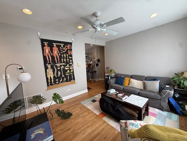 4716 N Bernard St Unit 3W