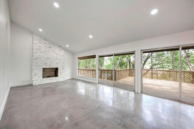 Photo - 6305 Forest Hills Dr