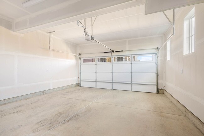 Photo - 19340 NE 69th Cir