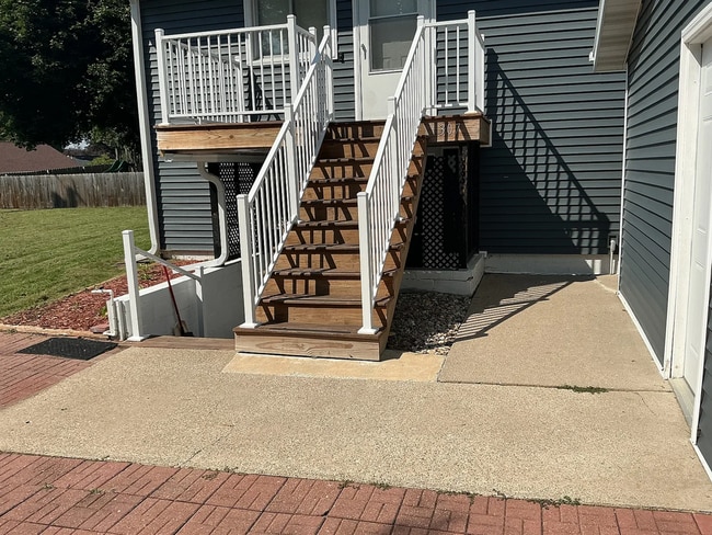 305 Abraham Dr