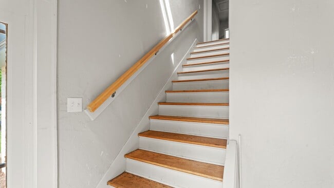 Photo - 318 NW 27th St Unit 318 NW 27TH ST  2