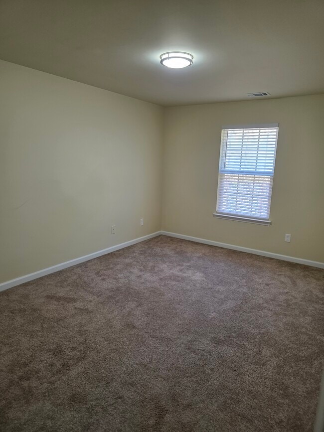 Photo - 1422 Dolcetto Trce NW