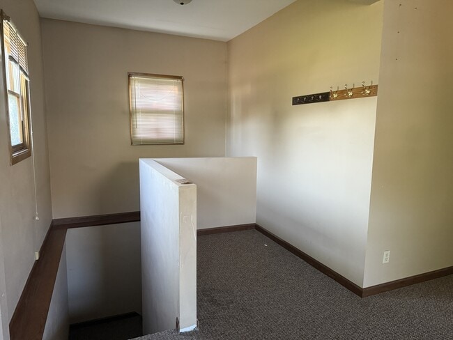 Photo - 1401 8th Ave NE
