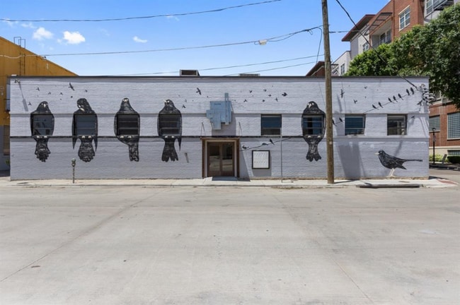 Photo - 215 N Walton St Unidad 2
