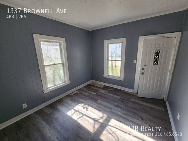 Photo - 1337 Brownell Ave