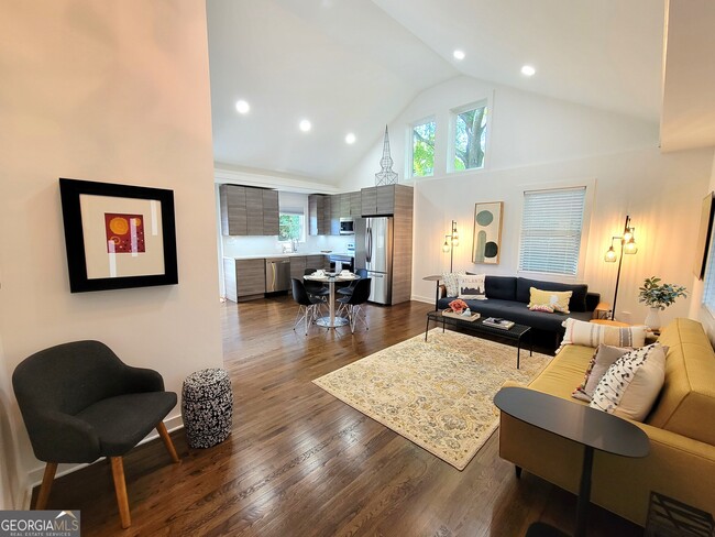 Photo - 367 Ashley Ave NE