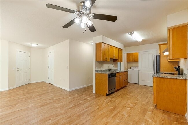 Cascade Woods Apartments