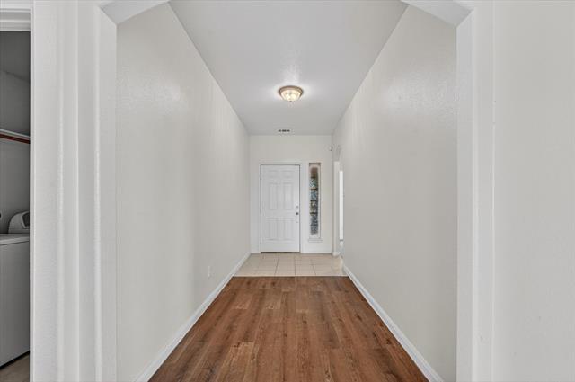 Photo - 204 Lamont Rd