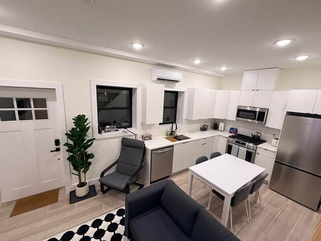 Photo - 27 Graham St Unidad Rear (3)