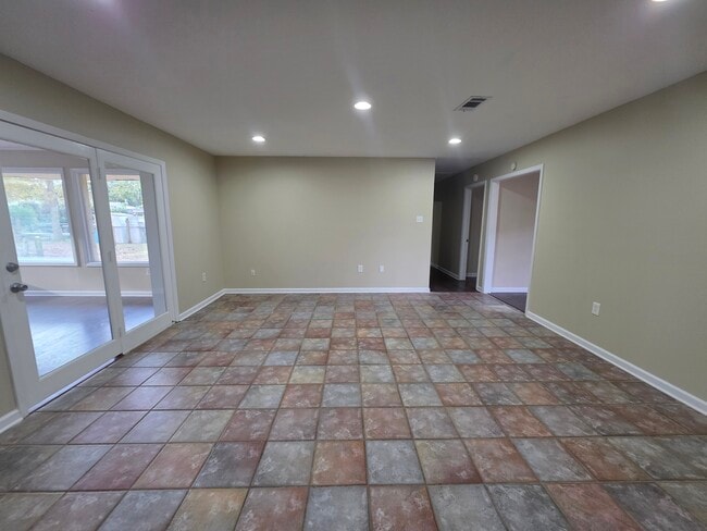 Photo - 5219 Goodland Dr