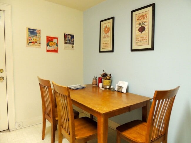 Photo - 152 E Gorham St Apartamento Unidad #2