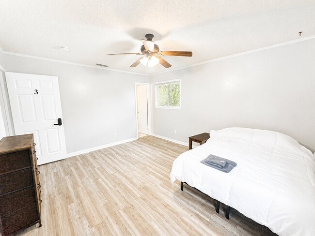 Photo - 1408 Hammond Dr