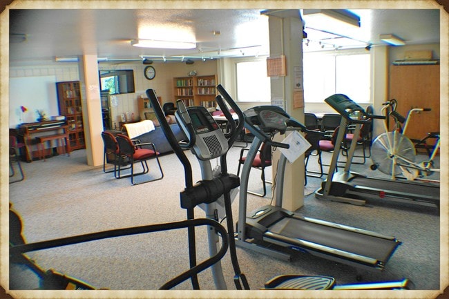 Photo - Cleveland Manor