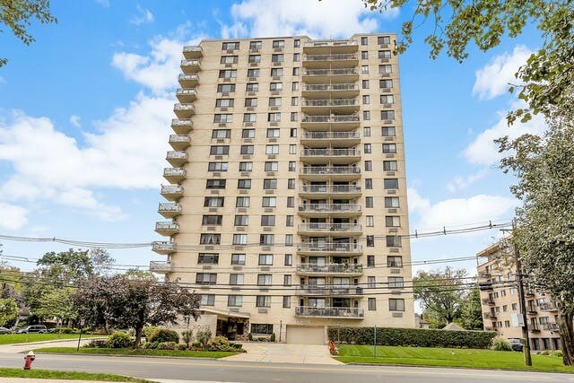 Front - 307 Prospect Ave Unidad 6G
